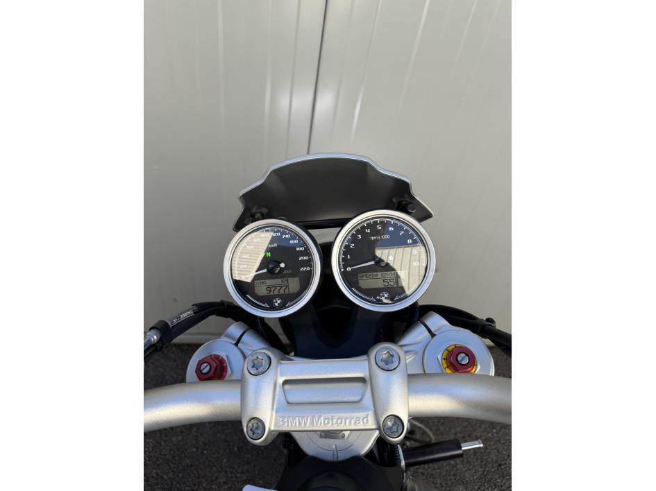 BMW R NineT