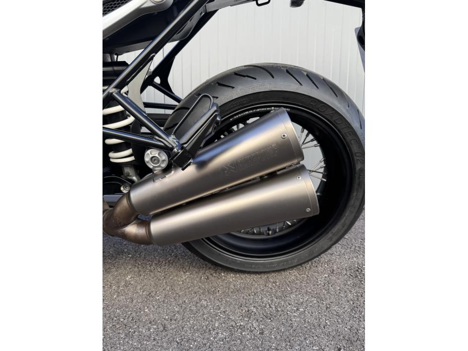 BMW R NineT