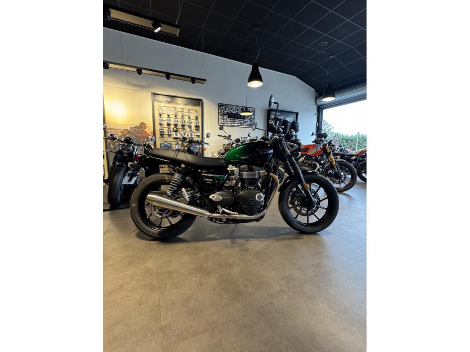 TRIUMPH SPEED TWIN 900 - STEALTH ED