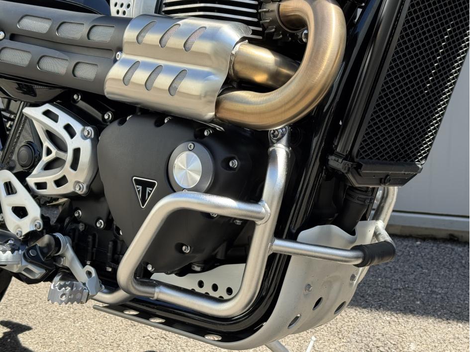 TRIUMPH SCRAMBLER 1200 XE