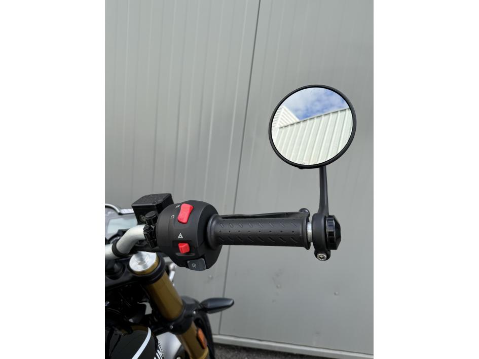 TRIUMPH SPEED 400 - faible kilométrage