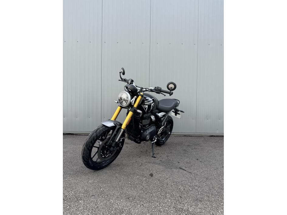TRIUMPH SPEED 400 - faible kilométrage