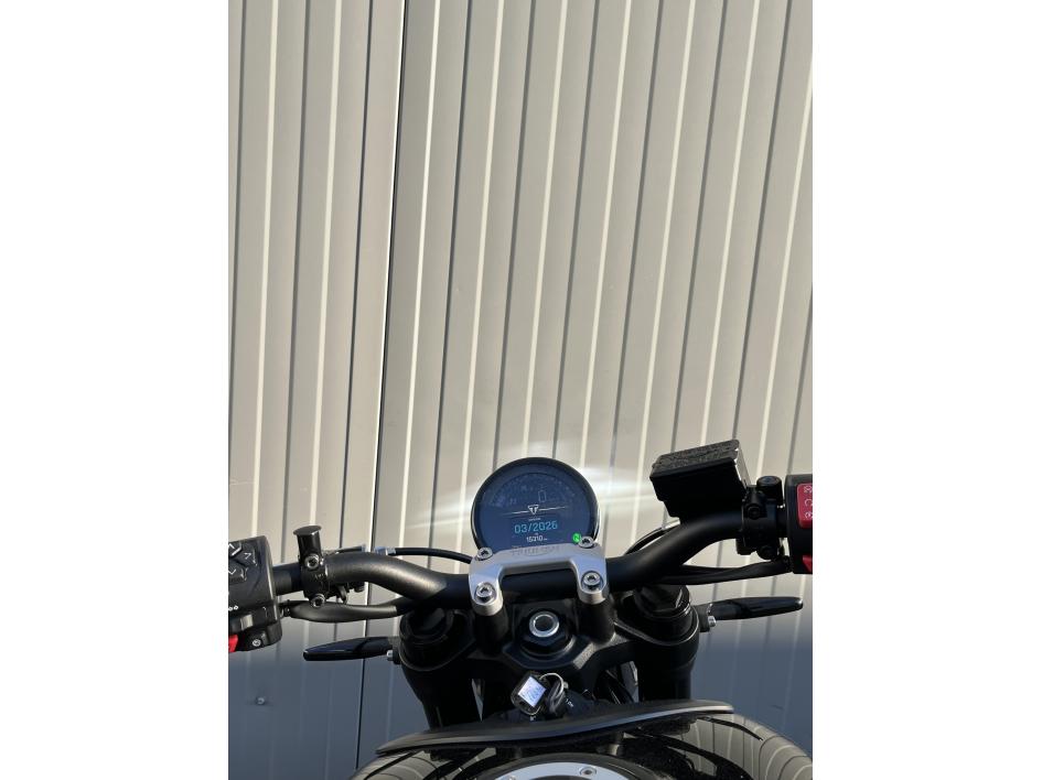 TRIUMPH TRIDENT 660 - Rabaisser 