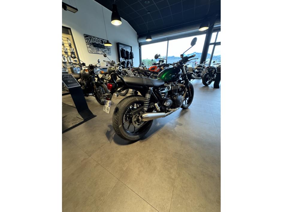 TRIUMPH SPEED TWIN 900 - STEALTH ED