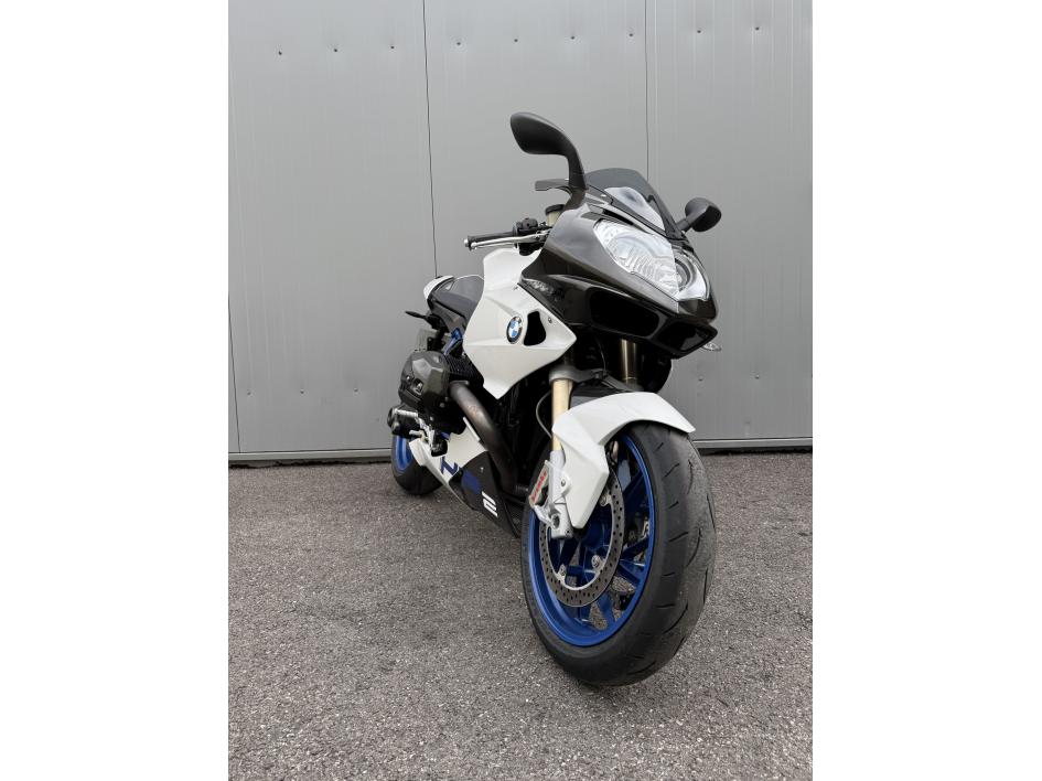 BMW HP2 SPORT