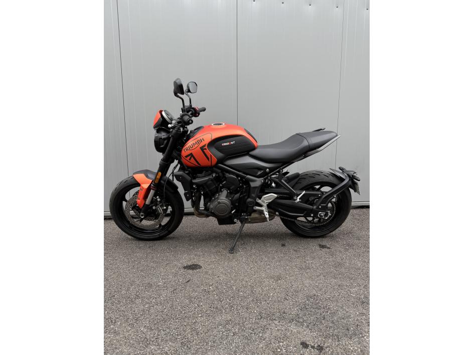 TRIUMPH TRIDENT 660 - Baja orange A2