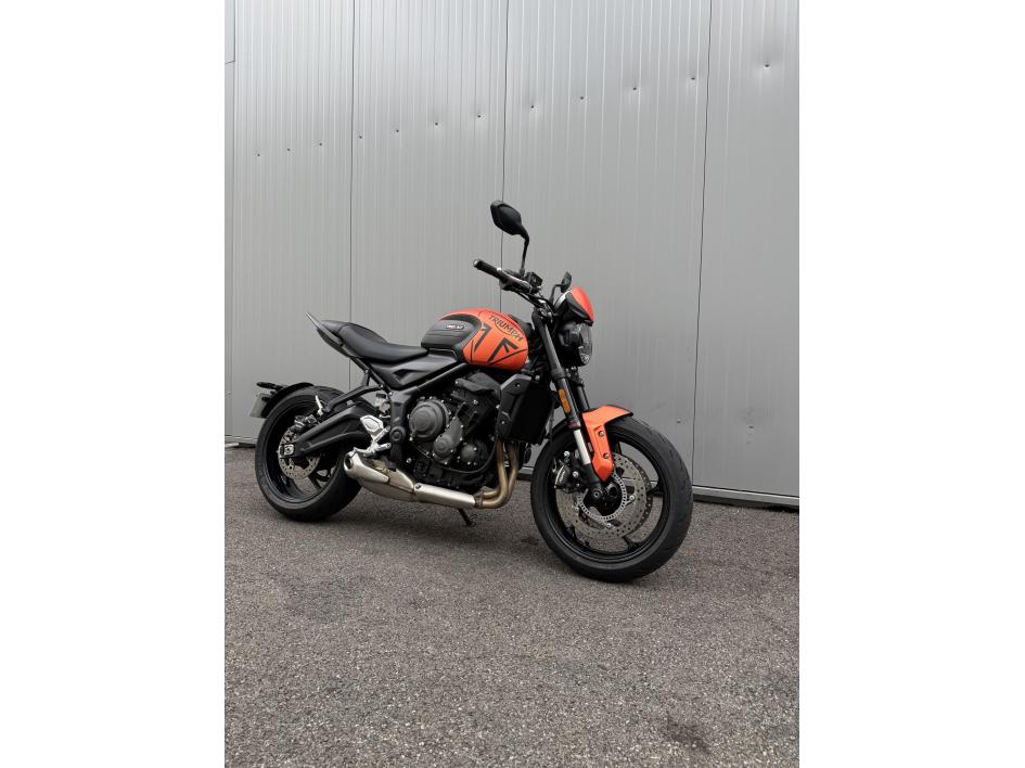 TRIUMPH TRIDENT 660 - Baja orange A2