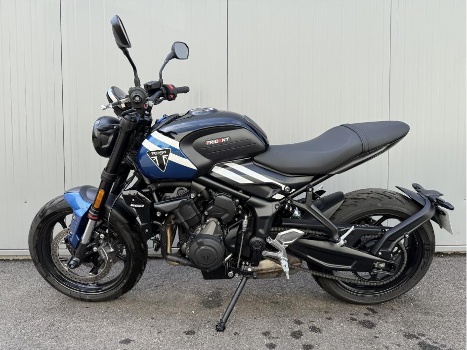 TRIUMPH TRIDENT 660