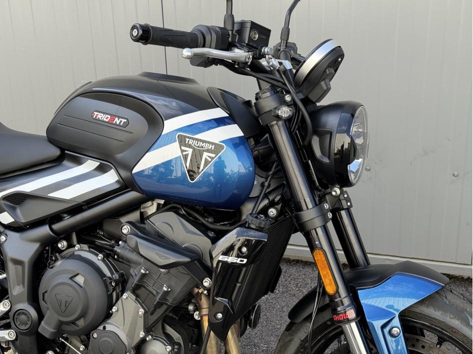 TRIUMPH TRIDENT 660