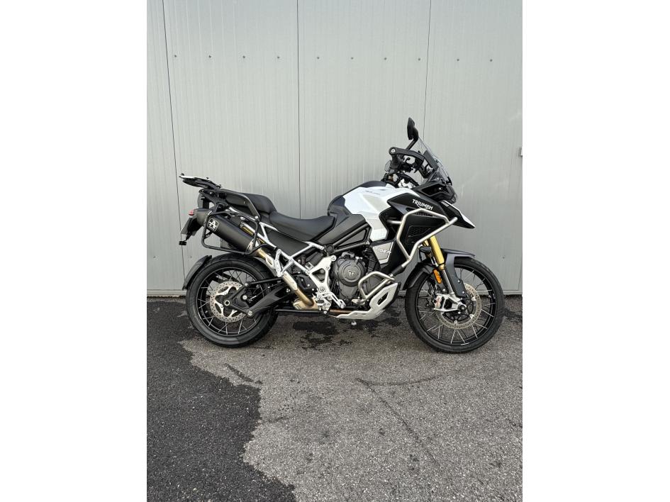 TRIUMPH TIGER 1200 RALLY EXPLORER