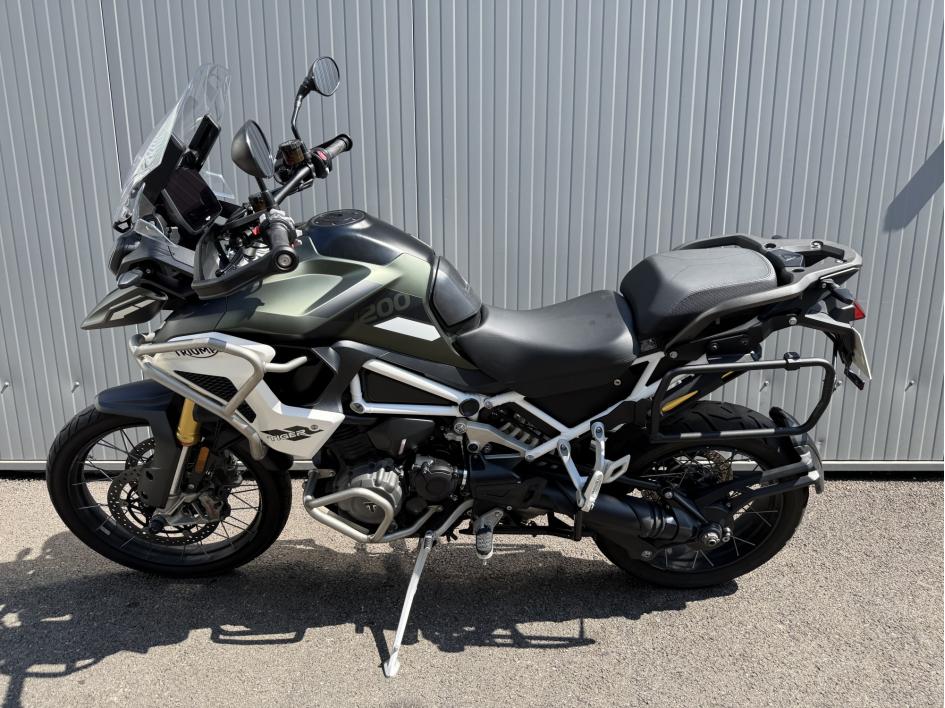 TRIUMPH TIGER 1200 RALLY PRO
