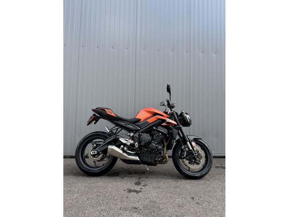 TRIUMPH STREET TRIPLE 765 R  A2