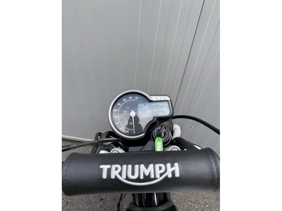 TRIUMPH Scrambler 400 X - faible kilométrage