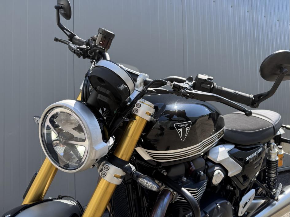 TRIUMPH SPEED TWIN 1200 RS