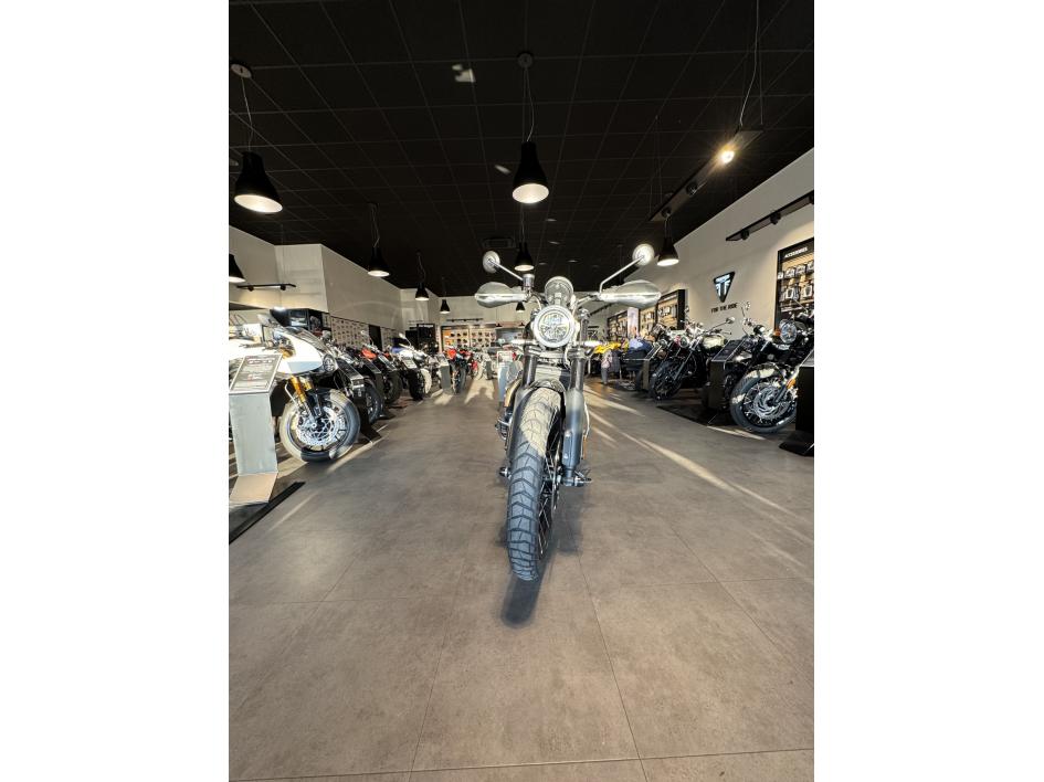 TRIUMPH SCRAMBLER 1200 X SAPPHIRE BLACK