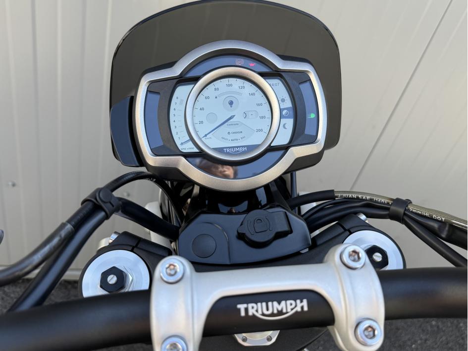 TRIUMPH SCRAMBLER 1200 XC