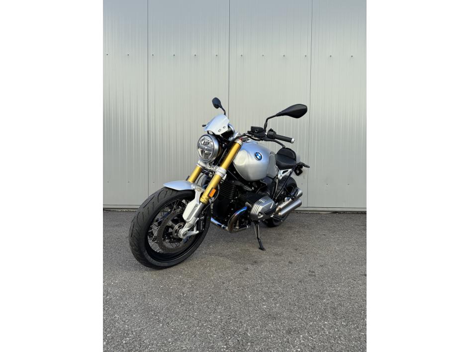 BMW R NineT