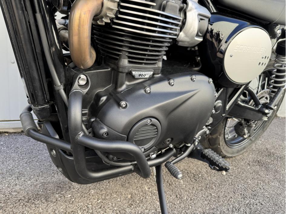TRIUMPH SCRAMBLER 900 X - Chrome Edition