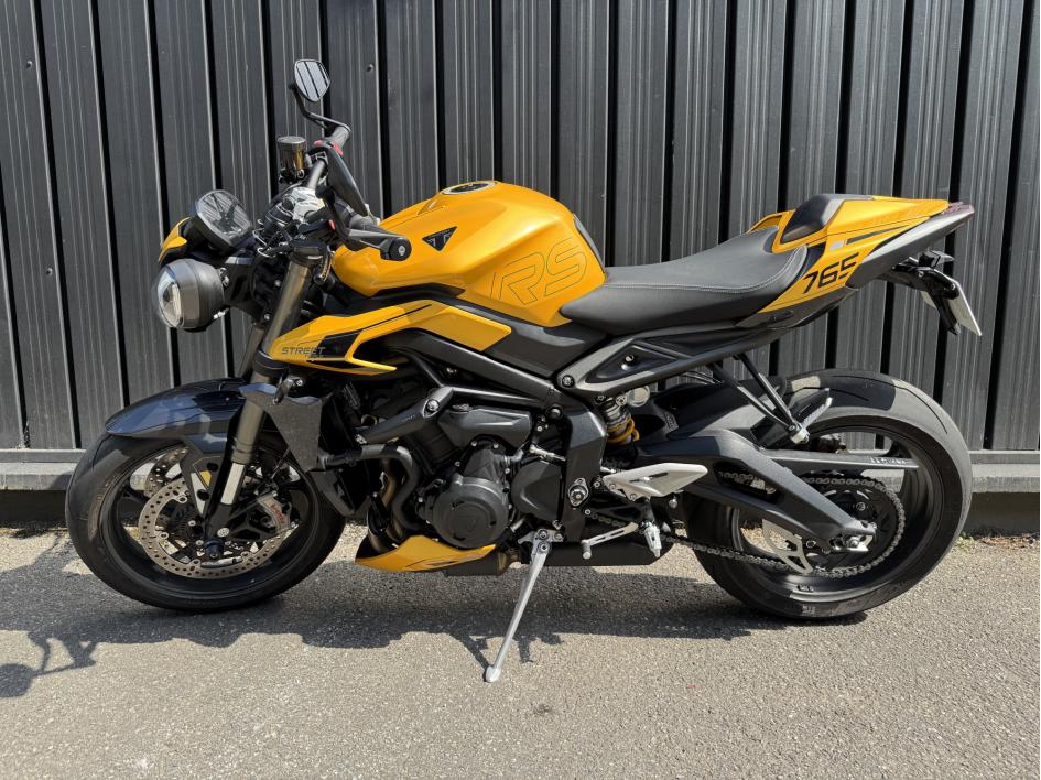 TRIUMPH STREET TRIPLE 765 RS