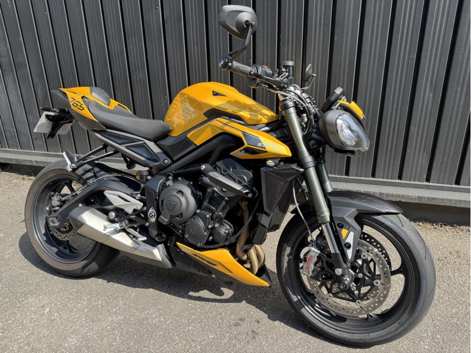 TRIUMPH STREET TRIPLE 765 RS