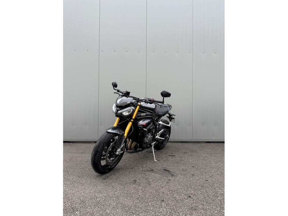 TRIUMPH SPEED TRIPLE 1200 RS - MODELE 2025