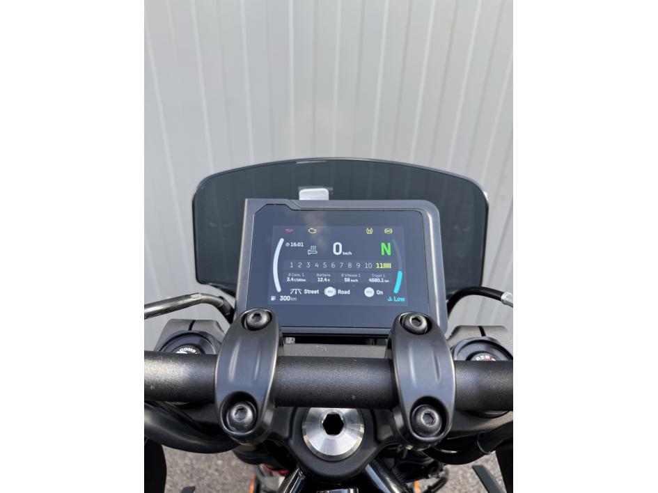 HUSQVARNA 401 VITPILEN